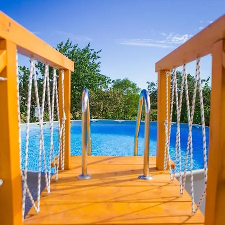 House Stara Vrata With A Private Pool בית נופש Žminj