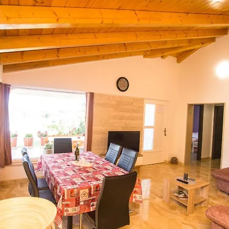 בית נופש House Stara Vrata With A Private Pool Žminj