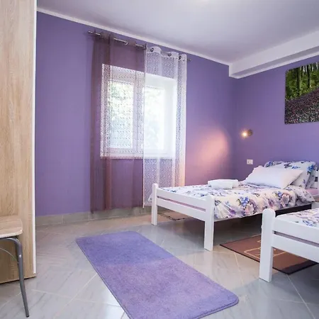 Vakantiehuis House Stara Vrata With A Private Pool Žminj